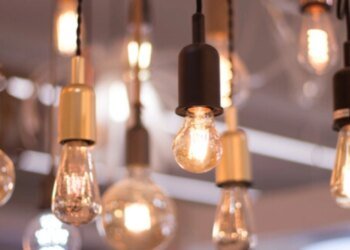 Світло повертається: ДТЕК скасували графіки у Дніпрі та області