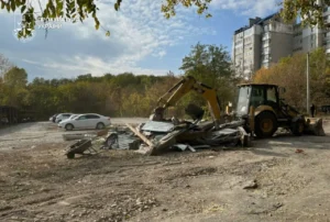 У Дніпрі демонтували незаконну стоянку вартістю майже 4 млн грн