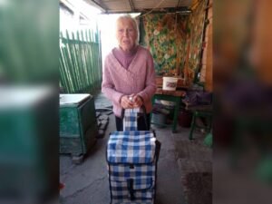 Має хворобу Альцгеймера: на Дніпропетровщині розшукують безвісти зниклу 70-річну жінку