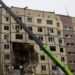 Нічні вибухи у Дніпрі: ворог знищив частину багатоповерхівки