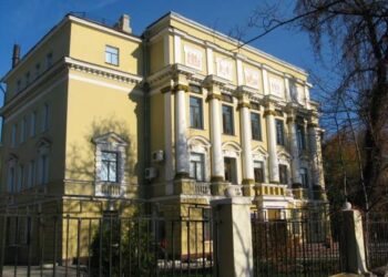 Дніпро чи москва: що говорила вчителька учням і чому не дочекалася перевірки