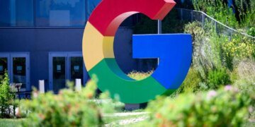 Парубій, НАБУ, "лабубу" і не лише: Google назвав найпопулярніші запити українців у 2025 році