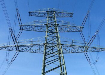 Знеструмлення через атаки рф охопило чотири області, графіки досі цілодобово – Міненерго