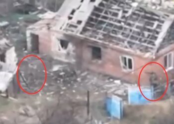 Вийшов із піднятими руками, щоб здатися в полон: прокуратура розслідує розстріл окупантами українського військового на Сіверському напрямку