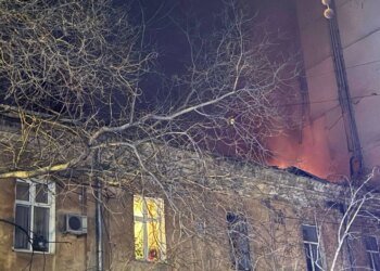 Атака рф по Одесі 27 грудня: БПЛА влучив у житловий будинок