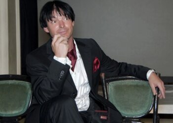 Український актор та телеведучий Анатолій Суханов помер у віці 54 років