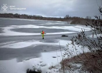 Чоловік загинув, провалившись під лід на Чернігівщині