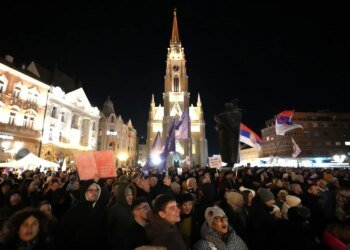 У Сербії тисячі студентів вийшли на протести проти корупції та уряду Вучича