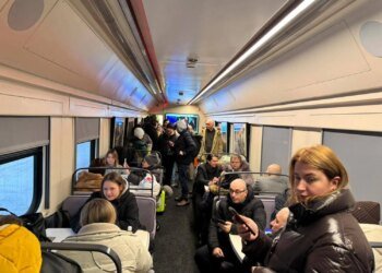 Укрзалізниця розгорнула вагони незламності у Польщі: що відомо