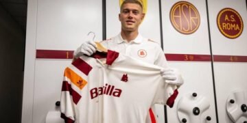 В Італії заговорили про проблеми Довбика