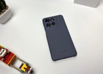 Обзор Motorola Edge 60 Neo: средний класс без компромиссов по ощущениям