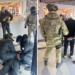 Гучне затримання у ТРЦ Дніпра: кого схопили