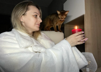 Радощі у темряві: як витримати відключення світла — розповідає психологиня з Дніпра