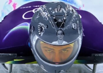 Сміливість з Києва, підтримка з Дніпра: Гераскевич дискваліфікований за шолом пам’яті