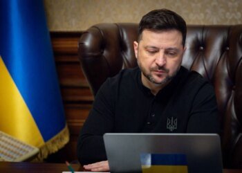 61% українців довіряють Зеленському, 33% не довіряють – опитування