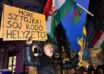 Ромська громада Угорщини вийшла на протест проти заяв соратника Орбана