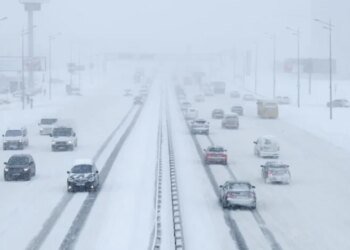 В одному з районів Києва 25 лютого обмежать рух транспорту на двох магістральних вулицях