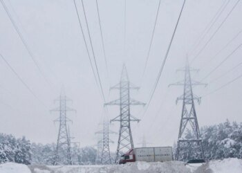 Негода на Полтавщині залишила без світла майже 70 населених пунктів