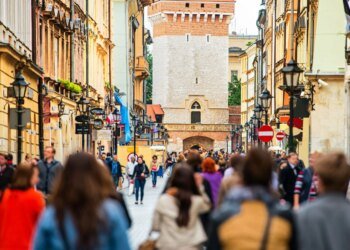 Кожен п'ятий європеєць підтримує диктатуру за певних обставин – опитування