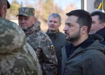 “Сложилось впечатление, что я хотел его уволить?”: Зеленский о критике от Залужного