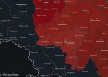 Вибухи у Дніпрі: загроза, пожежа та руйнування