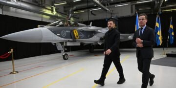 Лучшие в мире? На что на самом деле способны 250 самолетов Gripen и Rafale, которые хочет Украина