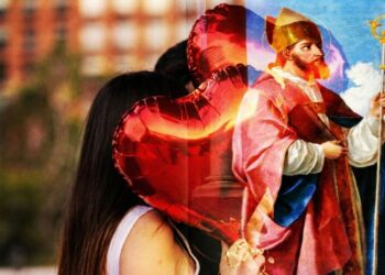 День святого Валентина: лучшие поздравления и главные традиции праздника влюбленных