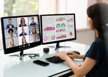 Моббинг и харассмент на работе: украинцам разрешат временно перейти на дистанционную форму