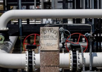 Нефть важнее санкций: ЕС давит на Украину из-за “Дружбы”