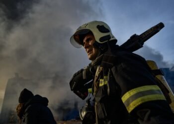 В Харькове прогремели взрывы: россияне нанесли удары ракетами