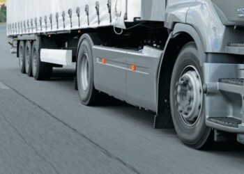 Шини на фуру: класифікація вантажних шин