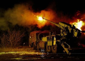 На фронті зафіксували близько 50 атак, ворог активно діє на трьох напрямках – Генштаб