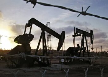 Скасування санкцій США на нафту рф зміцнить вразливу російську військову економіку – ISW