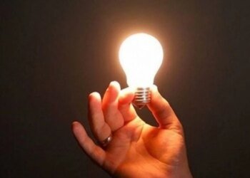 Завтра в Україні графіки діятимуть лише для промисловості, побутові споживачі будуть зі світлом весь день