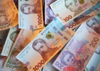 Кількість боргів в Україні перевищила 9,5 мільйонів за рік – інфографіка