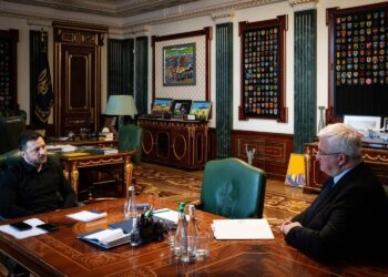 Зеленський обговорив з Сибігою підготовку дипломатичних заходів в Україні на найближчі тижні