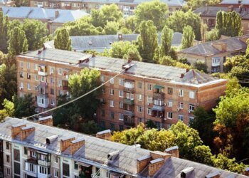 Держава допоможе Києву підготувати житловий фонд до наступної зими – Свириденко