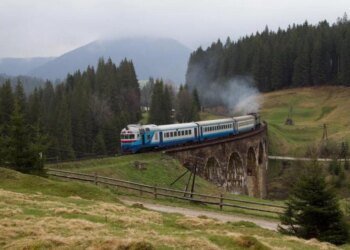 В Україні запустили додаткові рейси до Карпат