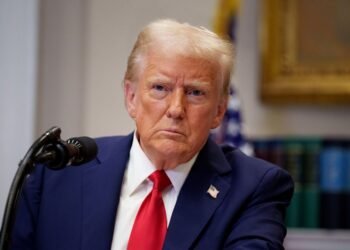 Трамп намерен достичь мира в Украине, чтобы ослабить союз России и Китая, – Politico