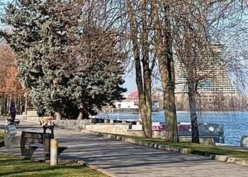 Майже до +20°, але не надовго: коли у Дніпрі чекати похолодання