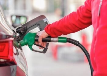 Дніпро на межі дефіциту пального: нові ціни та реальна ситуація