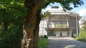 Новий графік та ціни: коли можна відвідати ботсад Дніпра у квітні