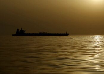 Морские дроны в Ормузском проливе: почему США не могут защитить танкеры от Ирана