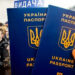 Без одного документа загранпаспорт не выдадут: важные изменения для украинцев