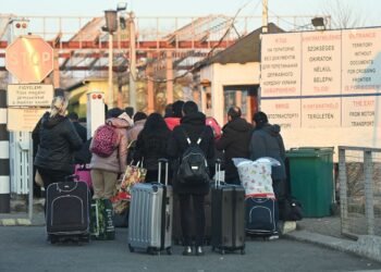 Украинцам опасно находиться в Венгрии: срочное заявление МИД