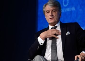 “Виктор, остановись”. Ющенко написал открытое письмо Орбану: что он ответил