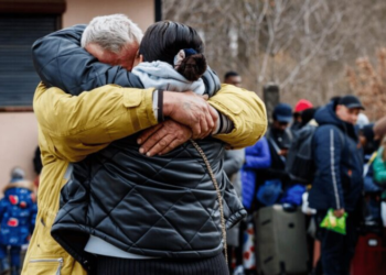 Украинцы массово бегут из одной страны ЕС: в чем главная причина