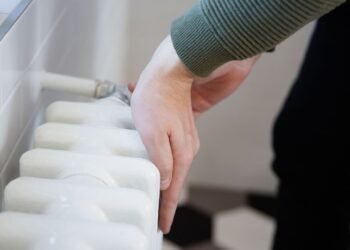 Киев снова не защитил план стойкости: Кабмин дал время до апреля и предлагает помощь