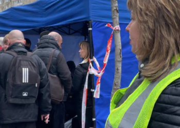 Присутність і “чарівна” цукерка: методи першої психологічної допомоги у Дніпрі