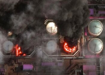 Сили оборони уразили 5 стратегічних заводів та 10 НПЗ рф впродовж березня – Міноборони